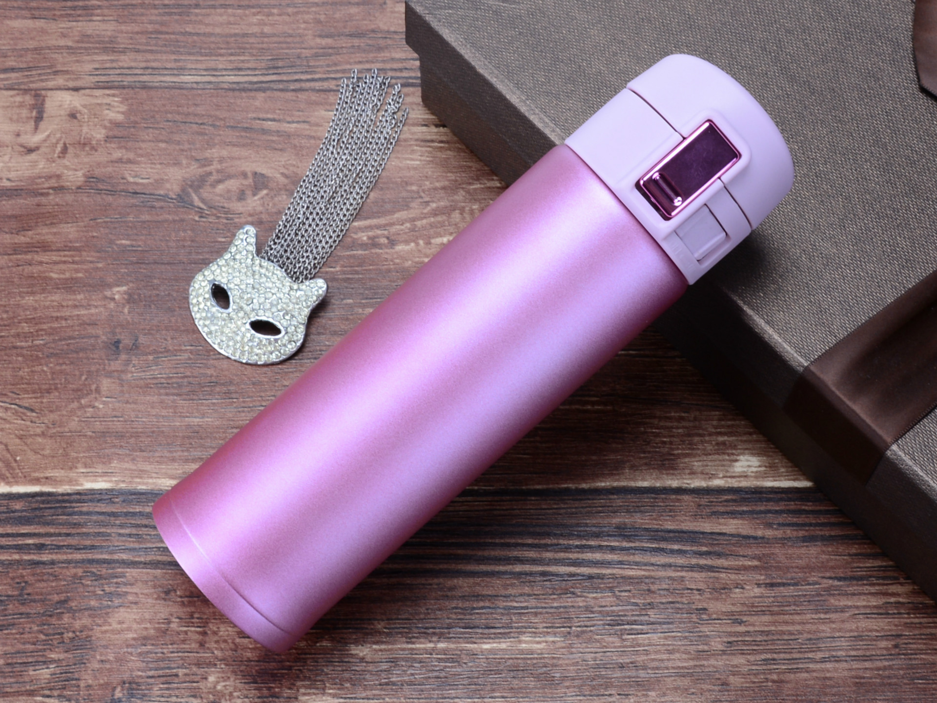 新款不锈钢弹跳保温杯